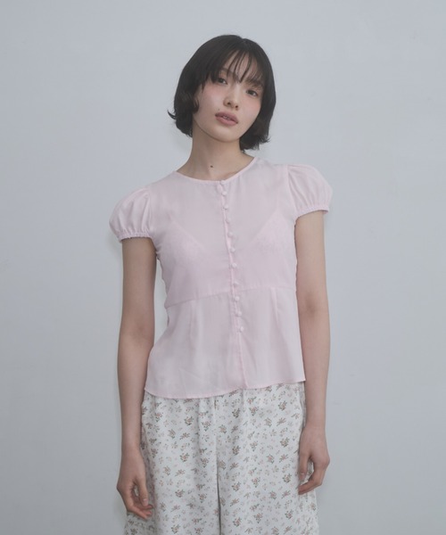 FEKETE(フェケテ)の「puff sleeve button blouse / パフスリーブボタンブラウス(シャツ/ブラウス・レディース・ブラック/ピンク/ネイビー/ブルー・MEDIUM/SMALL/LARGE)」の10枚目の写真