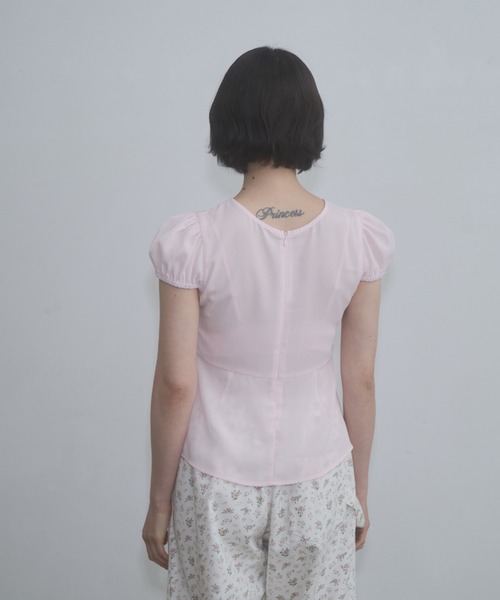 FEKETE(フェケテ)の「puff sleeve button blouse / パフスリーブボタンブラウス(シャツ/ブラウス・レディース・ブラック/ピンク/ネイビー/ブルー・MEDIUM/SMALL/LARGE)」の12枚目の写真