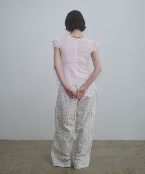 FEKETE(フェケテ)の「puff sleeve button blouse / パフスリーブボタンブラウス(シャツ/ブラウス・レディース・ブラック/ピンク/ネイビー/ブルー・MEDIUM/SMALL/LARGE)」の19枚目の写真