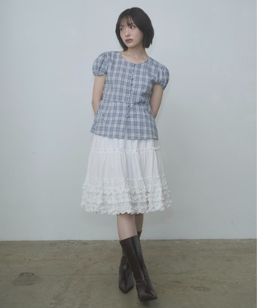 FEKETE(フェケテ)の「puff sleeve button blouse / パフスリーブボタンブラウス(シャツ/ブラウス・レディース・ブラック/ピンク/ネイビー/ブルー・MEDIUM/SMALL/LARGE)」の8枚目の写真
