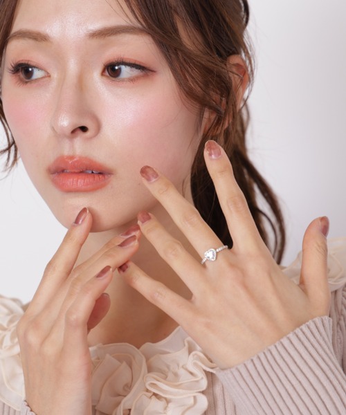 JILL by JILL STUART(ジルバイジルスチュアート)の「Cubic プチハートリング(リング・レディース・ピンク/シルバー・FREE)」の15枚目の写真