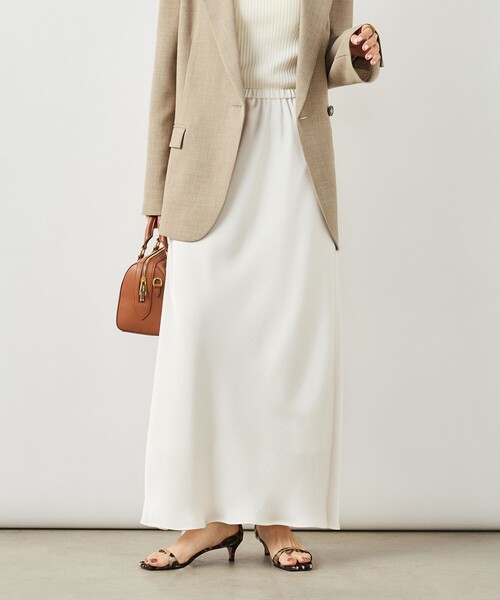 NOLLEY’S Sophi（ノーリーズソフィ）の「ウォッシャブルダブルサテンナロースカート（スカート・レディース・ブラック/カーキ/オフホワイト・38/36）」の8枚目の写真