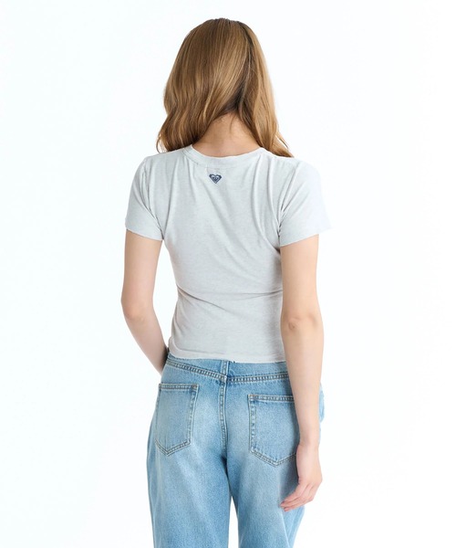 ROXY(ロキシー)の「ROXY ウィメンズ ROXY WITH HEART TINY TEE Tシャツ チビT 丈短め【2026年春夏モデル】/クロップド・ショート丈(Tシャツ/カットソー・レディース・グレー/レッド・LARGE/MEDIUM/SMALL)」の3枚目の写真