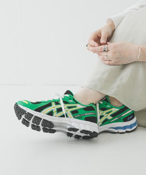 ASICS(アシックス)の「ASICS GEL-KAYANO 12.1(スニーカー・レディース・ホワイト系その他/ブラック系その他・25.5/25/24.5/24)」の1枚目の写真