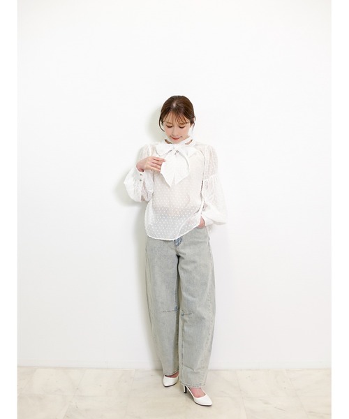 CHhdmn(シーエイチヒデモン)の「ボウタイブラウス / ドットジャガード シアーシフォン ボリューム袖 3WAYリボン 秋冬(シャツ/ブラウス・レディース・ライトブルー/ブラック/ベージュ/ホワイト・M/L)」の13枚目の写真
