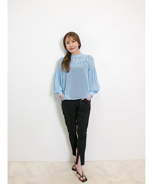 CHhdmn(シーエイチヒデモン)の「ボウタイブラウス / ドットジャガード シアーシフォン ボリューム袖 3WAYリボン 秋冬(シャツ/ブラウス・レディース・ライトブルー/ブラック/ベージュ/ホワイト・M/L)」の18枚目の写真
