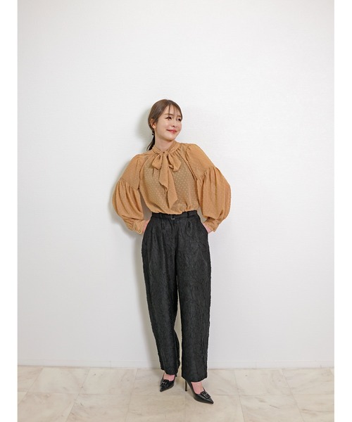 CHhdmn(シーエイチヒデモン)の「ボウタイブラウス / ドットジャガード シアーシフォン ボリューム袖 3WAYリボン 秋冬(シャツ/ブラウス・レディース・ライトブルー/ブラック/ベージュ/ホワイト・M/L)」の19枚目の写真
