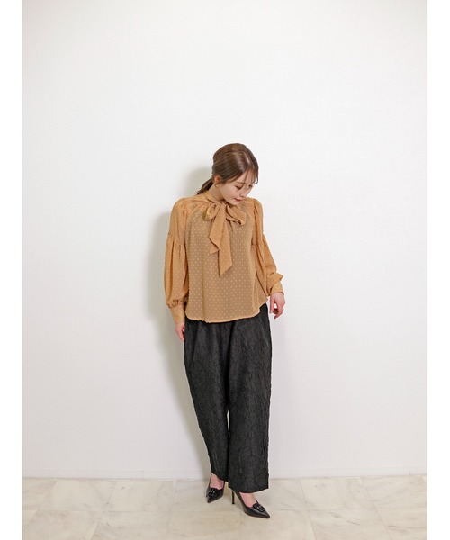 CHhdmn(シーエイチヒデモン)の「ボウタイブラウス / ドットジャガード シアーシフォン ボリューム袖 3WAYリボン 秋冬(シャツ/ブラウス・レディース・ライトブルー/ブラック/ベージュ/ホワイト・M/L)」の22枚目の写真