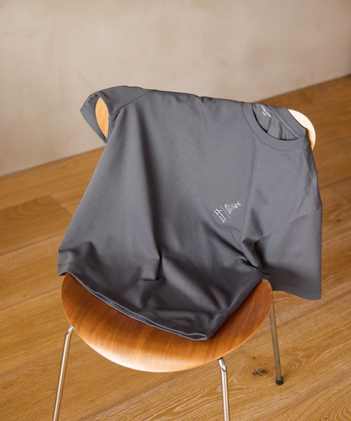 GLOBAL WORK（グローバルワーク）の「マイニチタキノウクルー/プリントTシャツ/636401（Tシャツ/カットソー・メンズ・ネイビー系9/ホワイト系7/ホワイト系6/ネイビー/チャコールグレー/グレー/ホワイト系5/ブラック・LARGE/MEDIUM/X-LARGE/SMALL）」の6枚目の写真