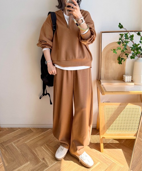 CURA CLOSET（キュラ クローゼット）の「【ema.217 select】ハーフジップ＆カーブパンツセットアップ（セットアップ・レディース・オフホワイト/ブラック/ブラウン/グレー・フリー/C）」の5枚目の写真