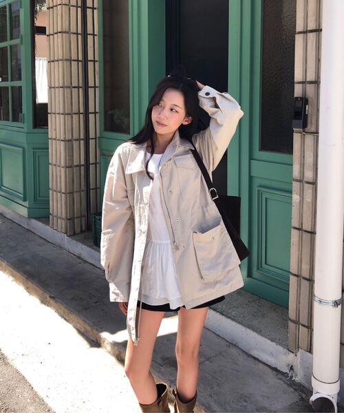 UNNOUT(アナウト)の「LINEN UTILITY HALF COAT BEIGE(ナイロンジャケット・レディース・その他・ONE SIZE)」の6枚目の写真