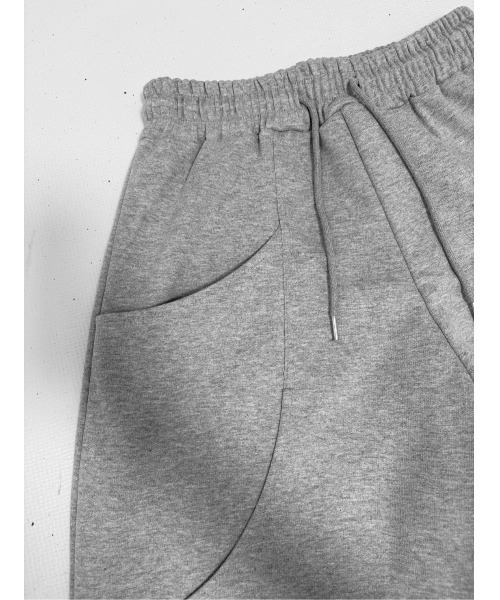 YACA(ヤーカ)の「Balloon Fit Sweat PT/バルーンフィットスウェットパンツ【unisex item】(スウェットパンツ・レディース・グレー/ブラック・FREE)」の12枚目の写真