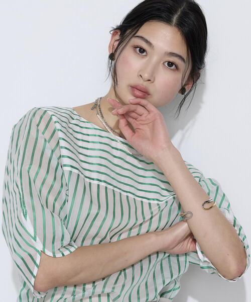 K.T KIYOKO TAKASE(キヨコタカセ)の「コットンシルク シアーストライププルオーバー(シャツ/ブラウス・レディース・ホワイト×ブルー/ホワイト×グリーン・9号/7号)」の5枚目の写真