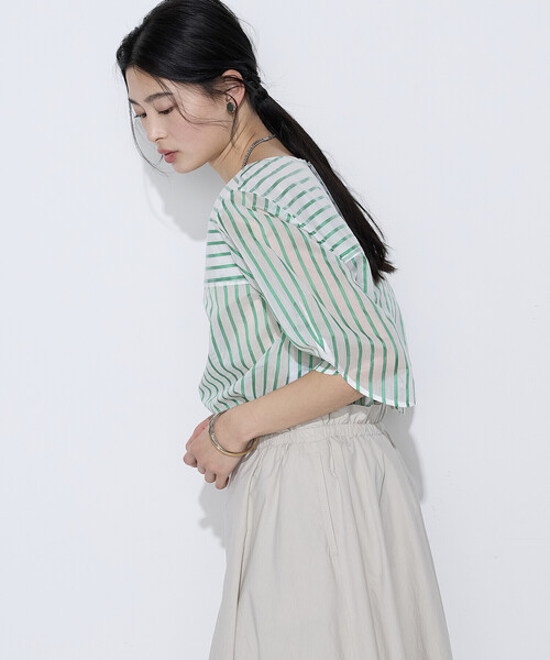 K.T KIYOKO TAKASE(キヨコタカセ)の「コットンシルク シアーストライププルオーバー(シャツ/ブラウス・レディース・ホワイト×ブルー/ホワイト×グリーン・9号/7号)」の6枚目の写真