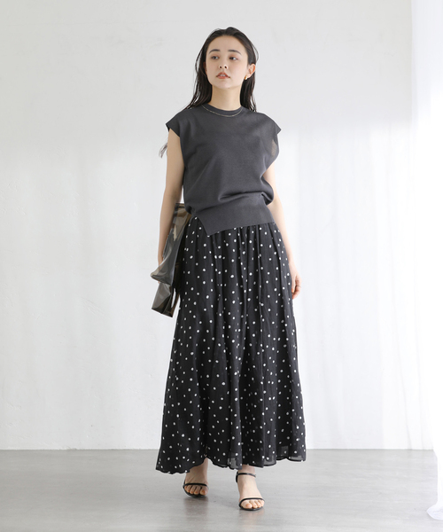La TOTALITE(ラトータリテ)の「【洗える】麻ボイルドットスカート(スカート・レディース・ブラック/ベージュ・36/38)」の3枚目の写真