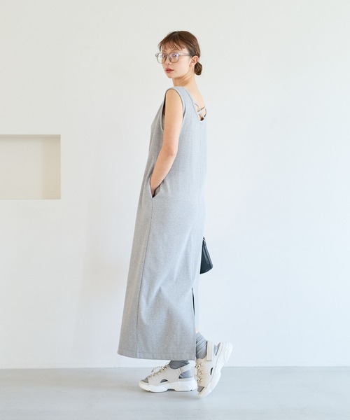 BAYFLOW（ベイフロー）の「バッククロスリブワンピース（ワンピース・レディース・グレー/ブラック・MEDIUM/SMALL）」の19枚目の写真