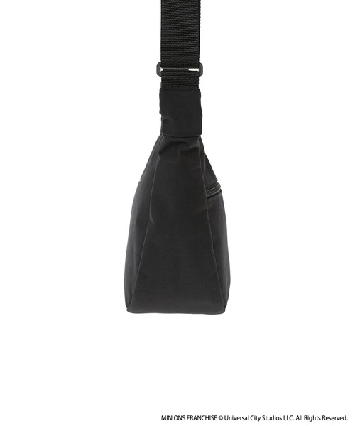 Manhattan Portage（マンハッタンポーテージ）の「Duet Shoulder Bag 500D CORDURA / MINIONS（ショルダーバッグ・レディース・ブラック・SMALL）」の3枚目の写真