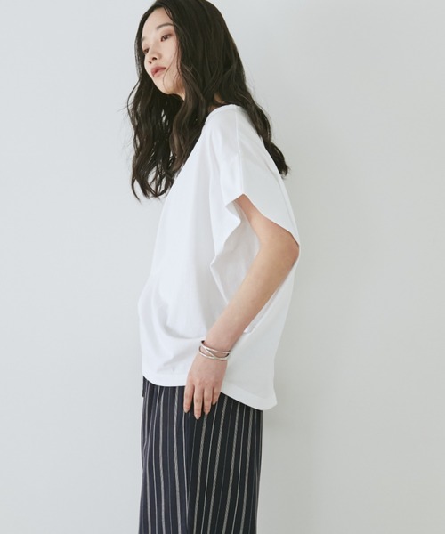 Doux archives(ドゥアルシーヴ)の「袖タックドルマンTシャツ(Tシャツ/カットソー・レディース・チャコールグレー/キャメル/オフホワイト・FREE)」の14枚目の写真