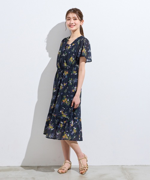 Rose Tiara(ローズティアラ)の「フラワープリントカシュクール風ワンピース(ワンピース・レディース・ベージュ/ネイビー・38/42/46)」の19枚目の写真
