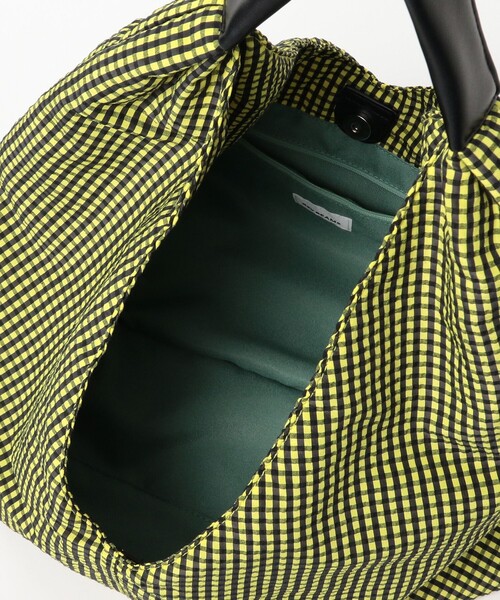 Ray BEAMS（レイビームス）の「チェック トライアングル バッグ（トートバッグ・レディース・イエロー/ブラック・ONE SIZE）」の9枚目の写真