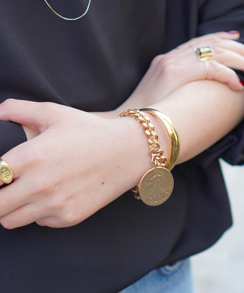 AP STUDIO(エーピーストゥディオ)の「【JANIS SAVITT/ジャニス・サビット】gold Coin Bracelet(ブレスレット・レディース・ゴールド・FREE)」の2枚目の写真