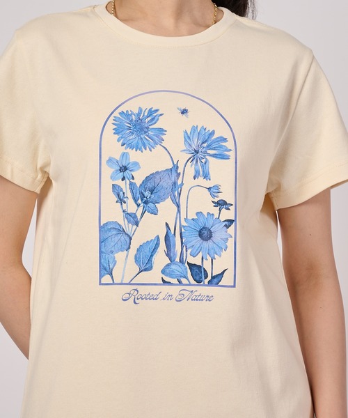 Eddie Bauer(エディーバウアー)の「アソーテッド グラフィック 半袖Tシャツ(Tシャツ/カットソー・レディース・ホワイト/ネイビー/イエロー/ピンク・XL/L/M/S)」の19枚目の写真