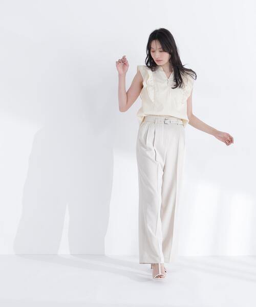 NATURAL BEAUTY BASIC(ナチュラルビューティーベーシック)の「ラッフルフレンチスリーブブラウス(シャツ/ブラウス・レディース・イエロー/ネイビー/ブルー・フリ-)」の4枚目の写真