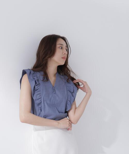 NATURAL BEAUTY BASIC(ナチュラルビューティーベーシック)の「ラッフルフレンチスリーブブラウス(シャツ/ブラウス・レディース・イエロー/ネイビー/ブルー・フリ-)」の7枚目の写真