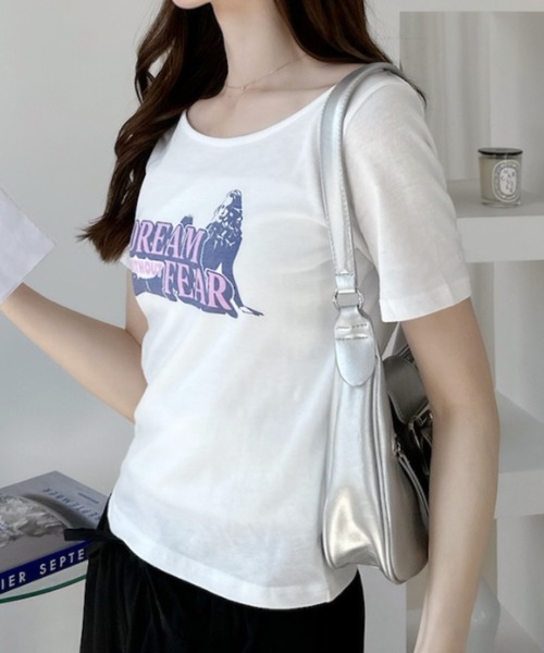 Ada.(エイダ)の「ヴィンテージライクグラフィック 半袖 コンパクト Tシャツ(Tシャツ/カットソー・レディース・ブラック/オフホワイト/チャコール/ネイビー・FREE)」の10枚目の写真