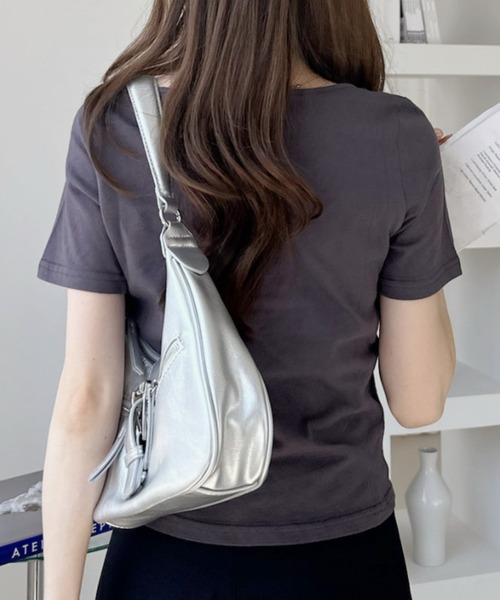 Ada.(エイダ)の「ヴィンテージライクグラフィック 半袖 コンパクト Tシャツ(Tシャツ/カットソー・レディース・ブラック/オフホワイト/チャコール/ネイビー・FREE)」の20枚目の写真