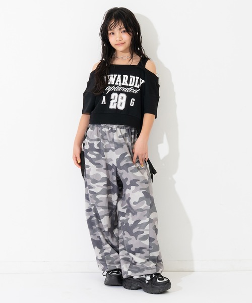 ANAP GiRL(アナップガール)の「カスレロゴ オフショル クロップド トップス Tシャツ(Tシャツ/カットソー・キッズ・ブラック/ライトグレー/レッド・XS/S/M)」の13枚目の写真