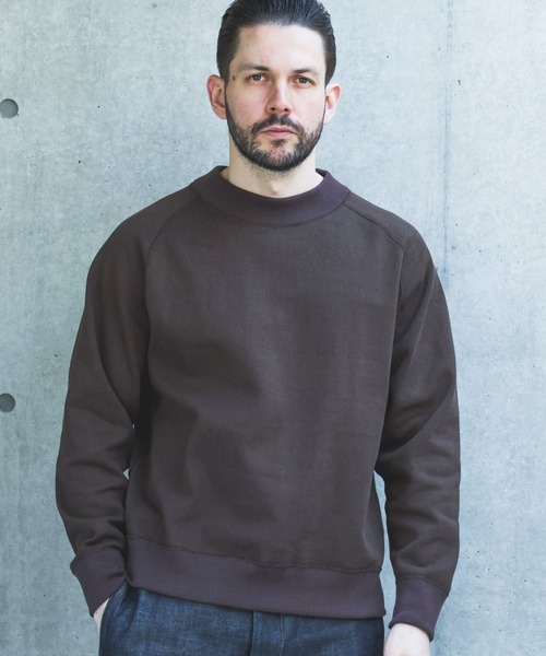 MR.OLIVE(ミスターオリーブ)の「HEAVY-DUTY COTTON / FLAT SEAMER BOTTLE NECK JERSEY /M263120(Tシャツ/カットソー・メンズ・ブラウン/ブラック・MEDIUM/SMALL/LARGE)」の2枚目の写真