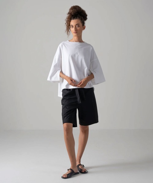 COGTHEBIGSMOKE(コグザビッグスモーク)の「【COGTHEBIGSMOKE/コグザビッグスモーク】NOELLA T SHIRT/クルーネック5分袖Tシャツ(Tシャツ/カットソー・レディース・ホワイト/ブラック・1)」の5枚目の写真