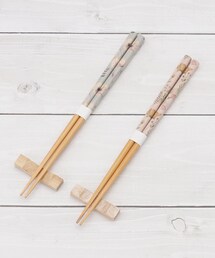 one'sterrace（ワンズテラス）の「イシダ 桐箱箸置付夫婦箸 フルール（カトラリー）」