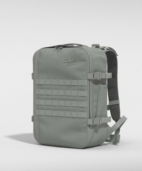 CABINZERO(キャビンゼロ)の「【CABINZERO/キャビンゼロ】 MILITARY 36L / バックパック リュック(バックパック/リュック・メンズ・ライトグレー/ワインレッド・FREE)」の3枚目の写真
