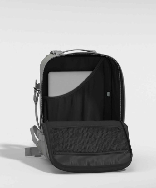 CABINZERO(キャビンゼロ)の「【CABINZERO/キャビンゼロ】 MILITARY 36L / バックパック リュック(バックパック/リュック・メンズ・ライトグレー/ワインレッド・FREE)」の12枚目の写真