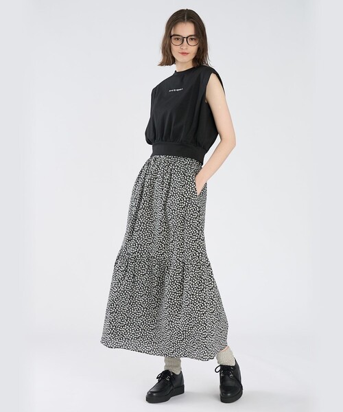 To b. by agnes b.（トゥービーバイアニエスベー）の「ロゴ コットン フレンチスリーブ トップス（Tシャツ/カットソー・レディース・ブラック・38）」の7枚目の写真