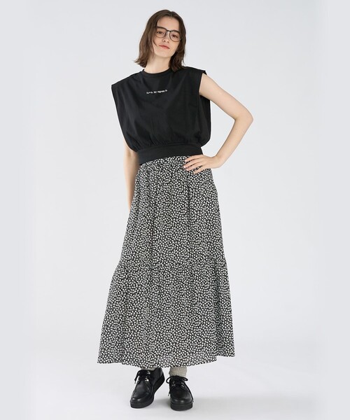 To b. by agnes b.（トゥービーバイアニエスベー）の「ロゴ コットン フレンチスリーブ トップス（Tシャツ/カットソー・レディース・ブラック・38）」の8枚目の写真