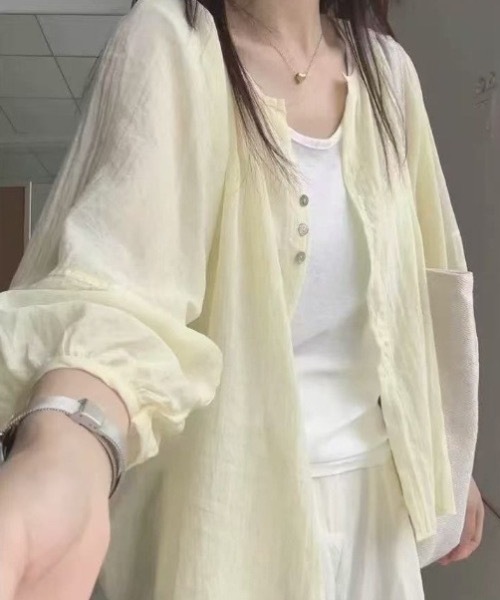 Teem Store(チームストア)の「クルーネックシアーシャツカーディガン(シャツ/ブラウス・レディース・ホワイト/パープル/イエロー/サックスブルー・F)」の4枚目の写真