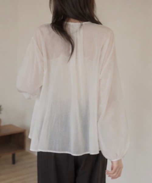 Teem Store(チームストア)の「クルーネックシアーシャツカーディガン(シャツ/ブラウス・レディース・ホワイト/パープル/イエロー/サックスブルー・F)」の13枚目の写真
