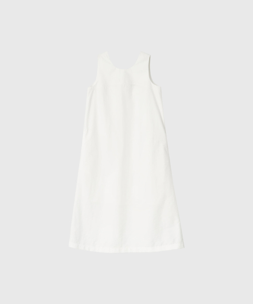 LOOKAST(ルックキャスト)の「アイリン コットンスリーブレスドレス_ホワイト / IRENE COTTON SLEEVELESS DRESS_WHITE(ワンピース・レディース・ホワイト・SMALL/MEDIUM)」の3枚目の写真