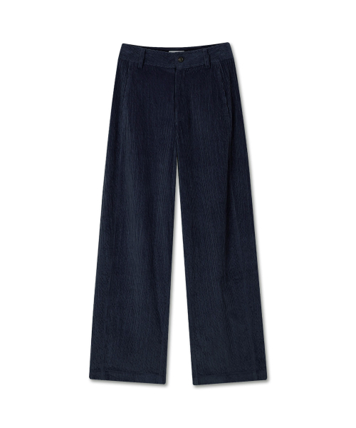 MICHIKO LONDON(ミチコ ロンドン)の「カーブドコーデュロイパンツディープネイビー(その他パンツ・レディース・その他・LARGE/MEDIUM/SMALL)」の2枚目の写真