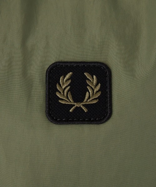 FRED PERRY（フレッドペリー）の「【WEB先行予約】[FRED PERRY/フレッドペリー] クリンクル ナイロンバックパック（バックパック/リュック・レディース・ブラック/モスグリーン・ONE SIZE）」の13枚目の写真