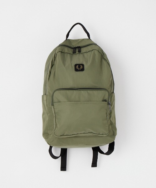 FRED PERRY（フレッドペリー）の「【WEB先行予約】[FRED PERRY/フレッドペリー] クリンクル ナイロンバックパック（バックパック/リュック・レディース・ブラック/モスグリーン・ONE SIZE）」の12枚目の写真