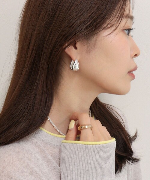 fredy emue（フレディエミュ）の「ツボミワンタッチピアス（ピアス（両耳用）・レディース・ゴールド/シルバー・FREE）」の3枚目の写真