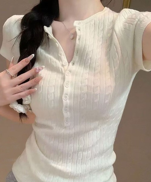 GLAMOROUS JANE(グラマラスジェーン)の「ケーブル編みヘンリーネック半袖ニット(ニット/セーター・レディース・オフホワイト/グレー/ブラック・FREE)」の5枚目の写真