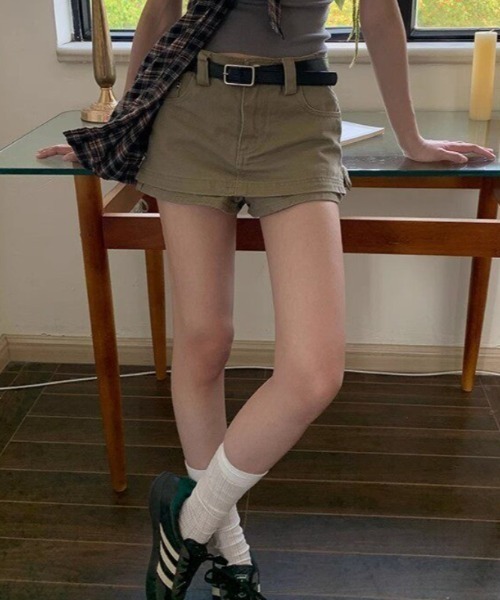 Vipoa(ヴィポア)の「Denim short culotte(デニムパンツ・レディース・カーキ・MEDIUM/SMALL)」の2枚目の写真