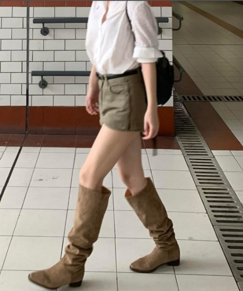 Vipoa(ヴィポア)の「Denim short culotte(デニムパンツ・レディース・カーキ・MEDIUM/SMALL)」の13枚目の写真