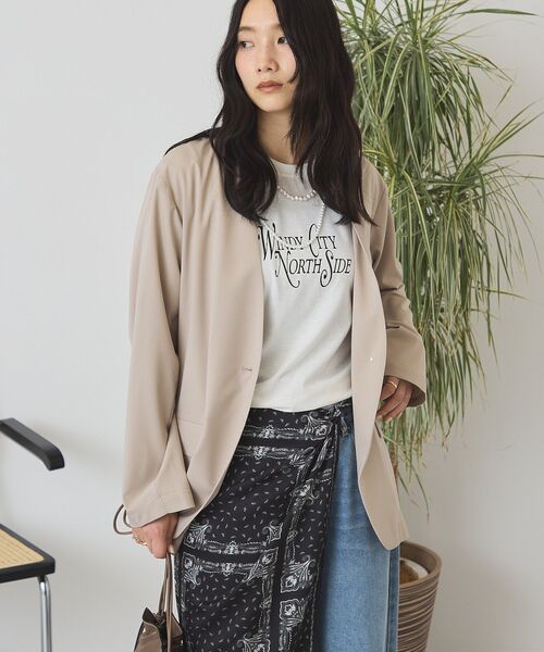 AMERICAN HOLIC（アメリカンホリック）の「【マルチ機能】ノーカラージャケット（テーラードジャケット・レディース・チャコールグレー/ライトベージュ・M/L）」の2枚目の写真