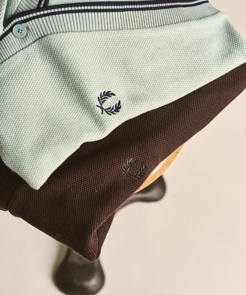 417 EDIFICE（フォーワンセブンエディフィス）の「FRED PERRY / フレッドペリー 417別注 ティップドカーディガン（カーディガン/ボレロ・メンズ・ブルー/ブラウン・MEDIUM/LARGE）」の12枚目の写真